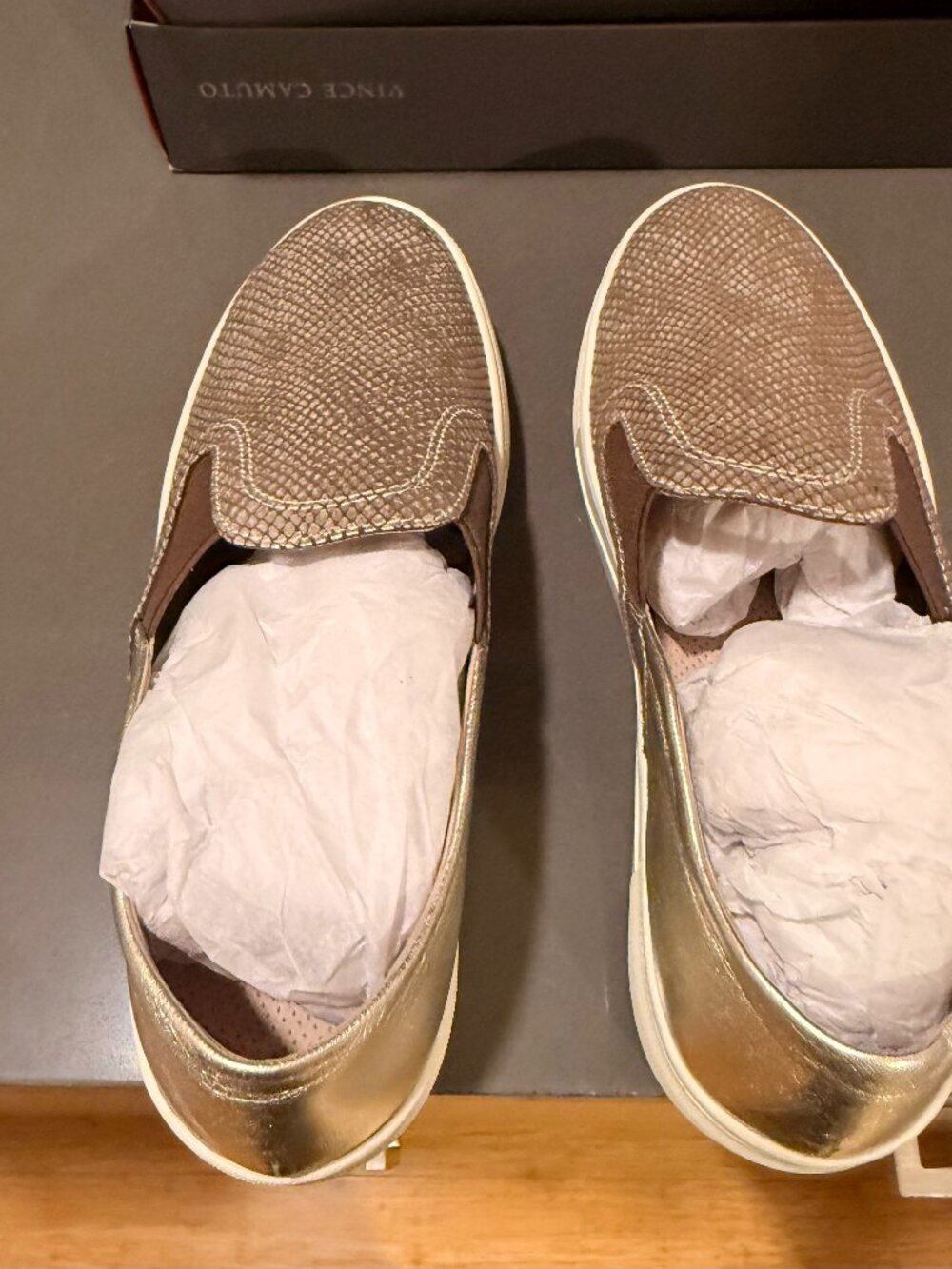 Vince Camuto Gold Loafers 9M
